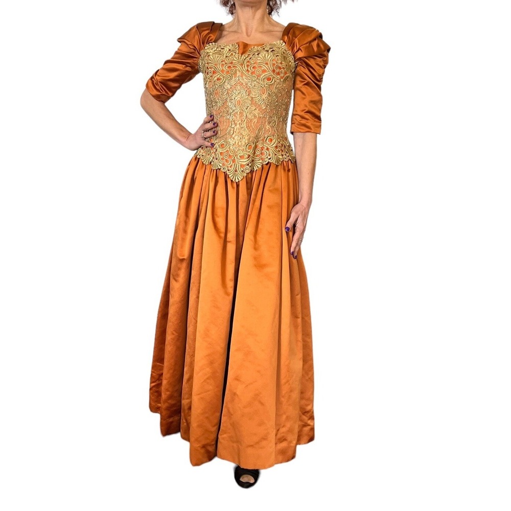 ESCADA COUTURE WOMEN'S SILK SATIN ORANGE EMBROIDERED VICTORIAN BALL GOWN 36 4/6 - Picture 2 of 15